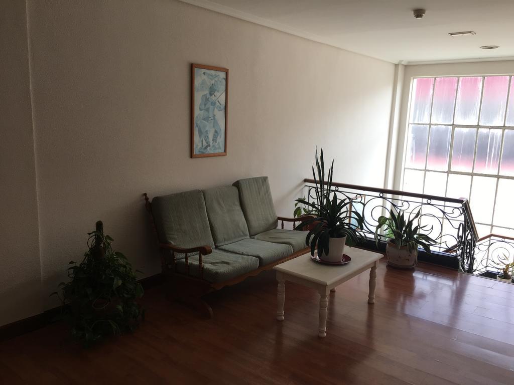 Hotel Valle De Ayala Llodio Buitenkant foto